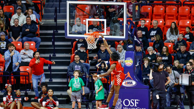 Meridian (Ill.) freshman Antonio Flenoid Jr.
